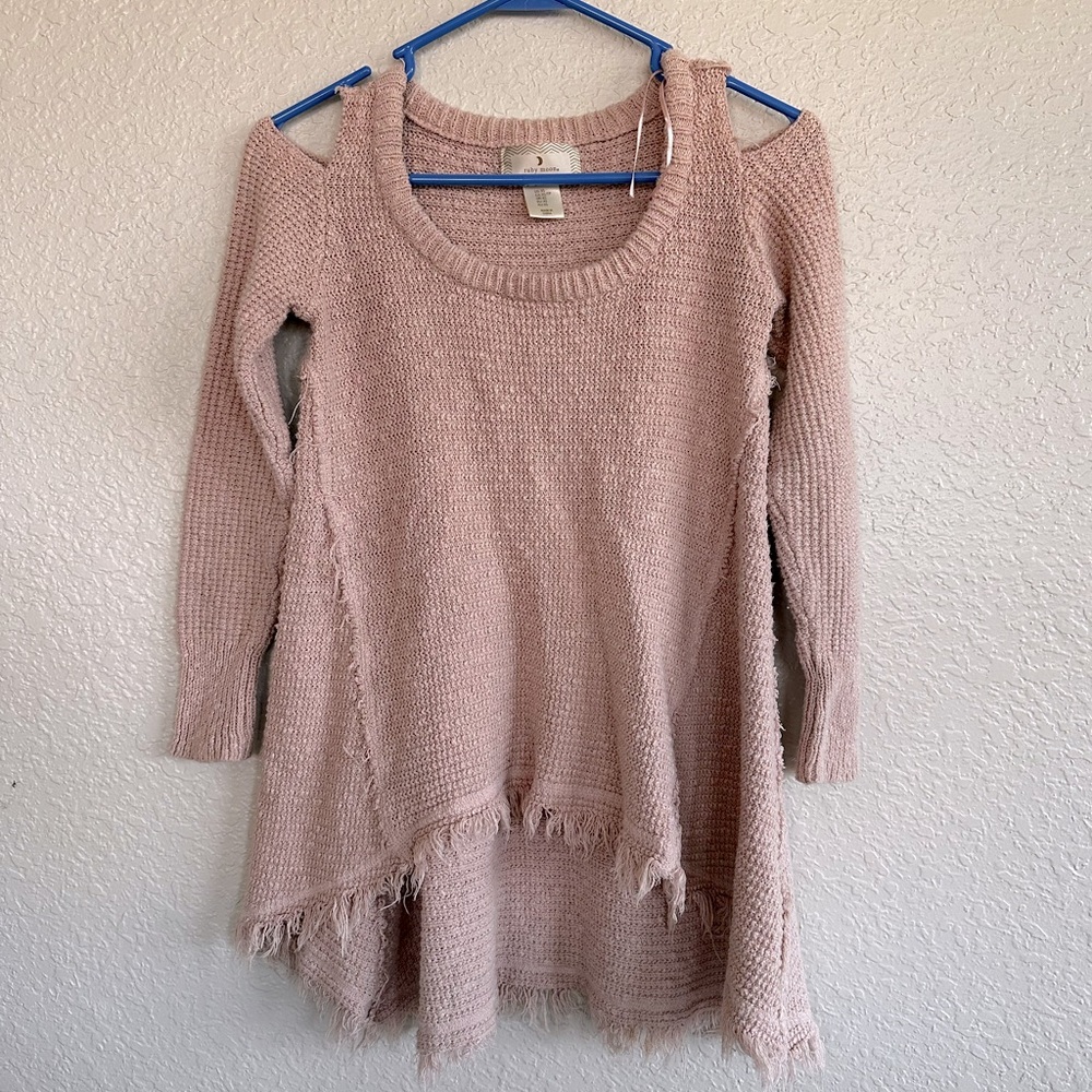 Ruby Moon Soft-Pink Open Shoulder Sweater with Asymmetrical Hem with Fringe